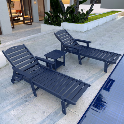 3-piece Hdpe Outdoor Chaise Lounge Set With 2 Reclining Chairs & 2-tier Side Table, All-weather Poolside & Patio Loungers