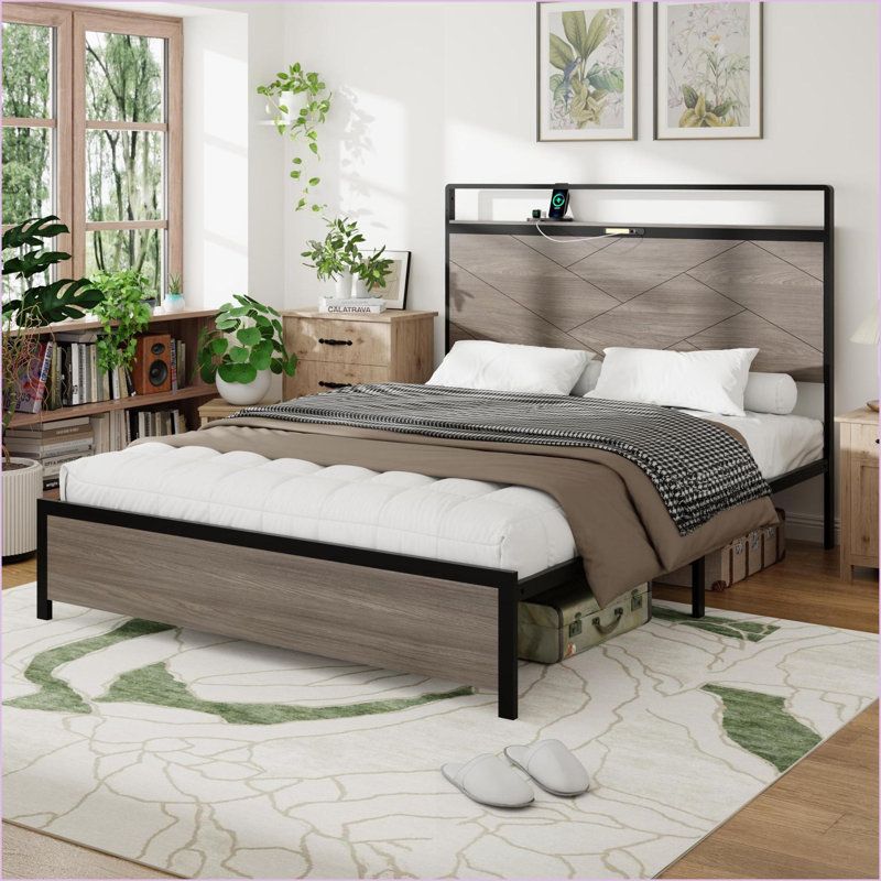 Base de lit plateforme en métal avec tête de lit à DEL et grand lit USB / Type-C, aucun sommier requis, silencieux, gris antique