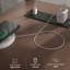Table de bout fonctionnelle avec station de charge, offrant un rangement caché et une tablette ouverte pour une organisation facile dans les espaces de vie-984852307