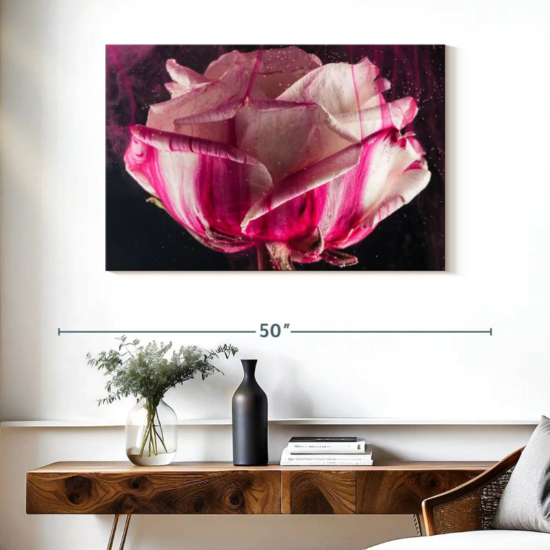 Rose moderne Harnek, H 26 po x l 39 po