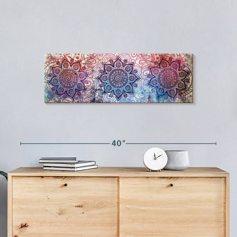 Trois mandalas dégradés sur toile, H 10 po x l 30 po x P 1,25 po