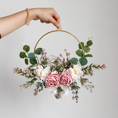 Couronne florale à motif floral avec roses camélia, verdure en plastique