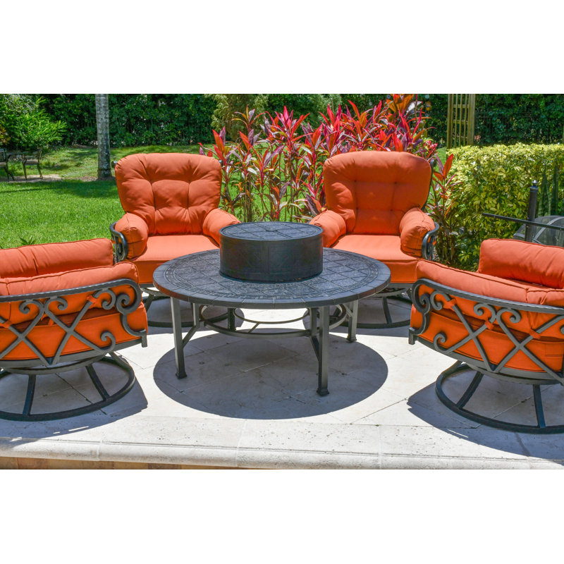 Leavenworth 4 - Person Patio Conversation Set with Cushions