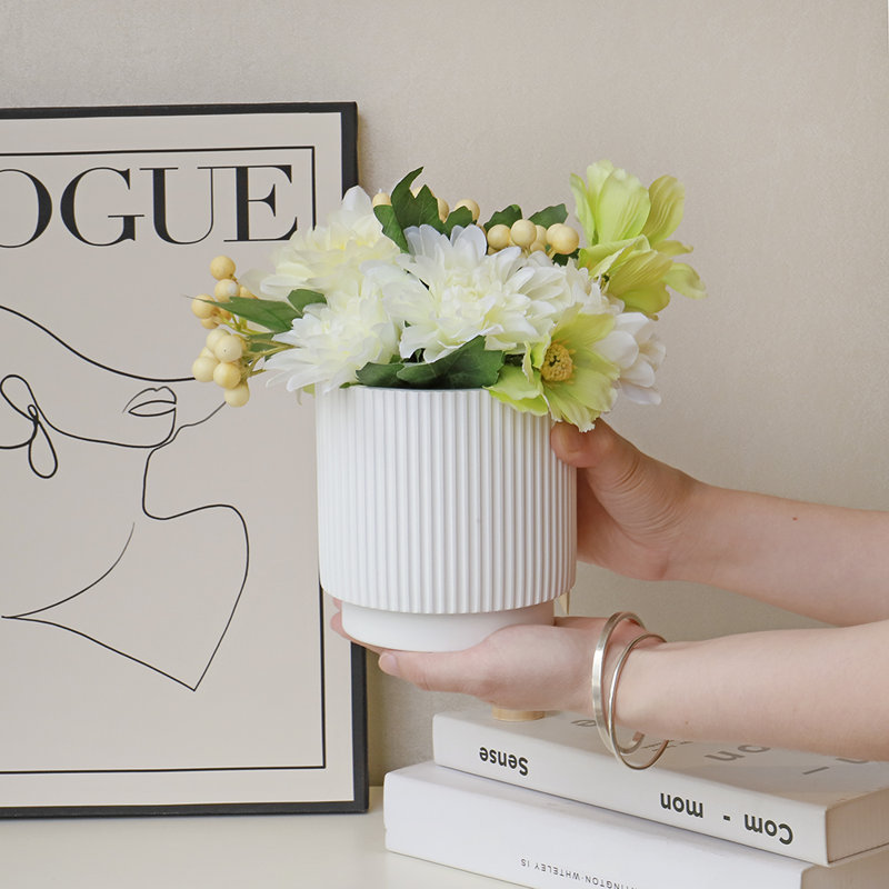 Ensemble de 4 vases mauves modernes de 4,5 pouces, vases en vrac pour centres de table, pot de fleurs cannelé, Blanc