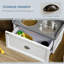 Grand support d'alimentation pour chien - Bols et rangement surélevés - rouille, installation blanche avec rangement pour chiens