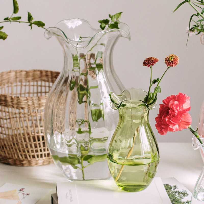Grand vase en verre Hibiscus, H 13,25 po x l 7,5 po x P 7,5 po, Clair