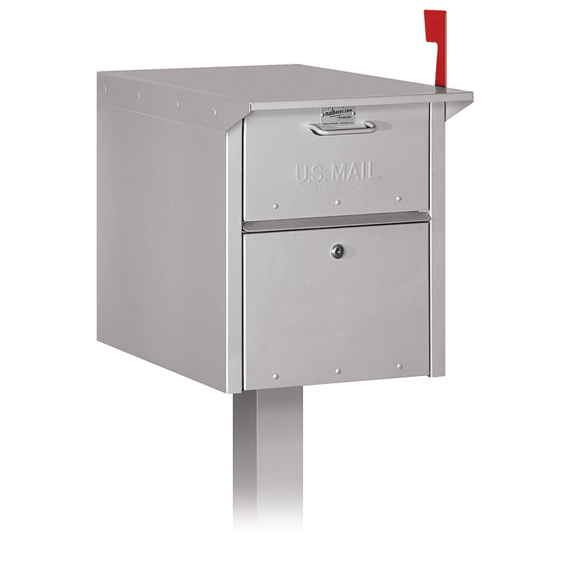 Locking Post Mounted Mailbox, Silver