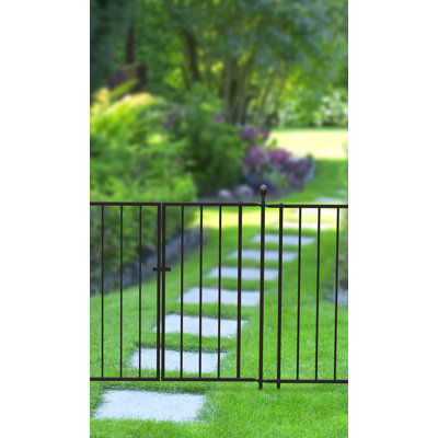 91cm H x 121cm W Steel Fence Panels Included