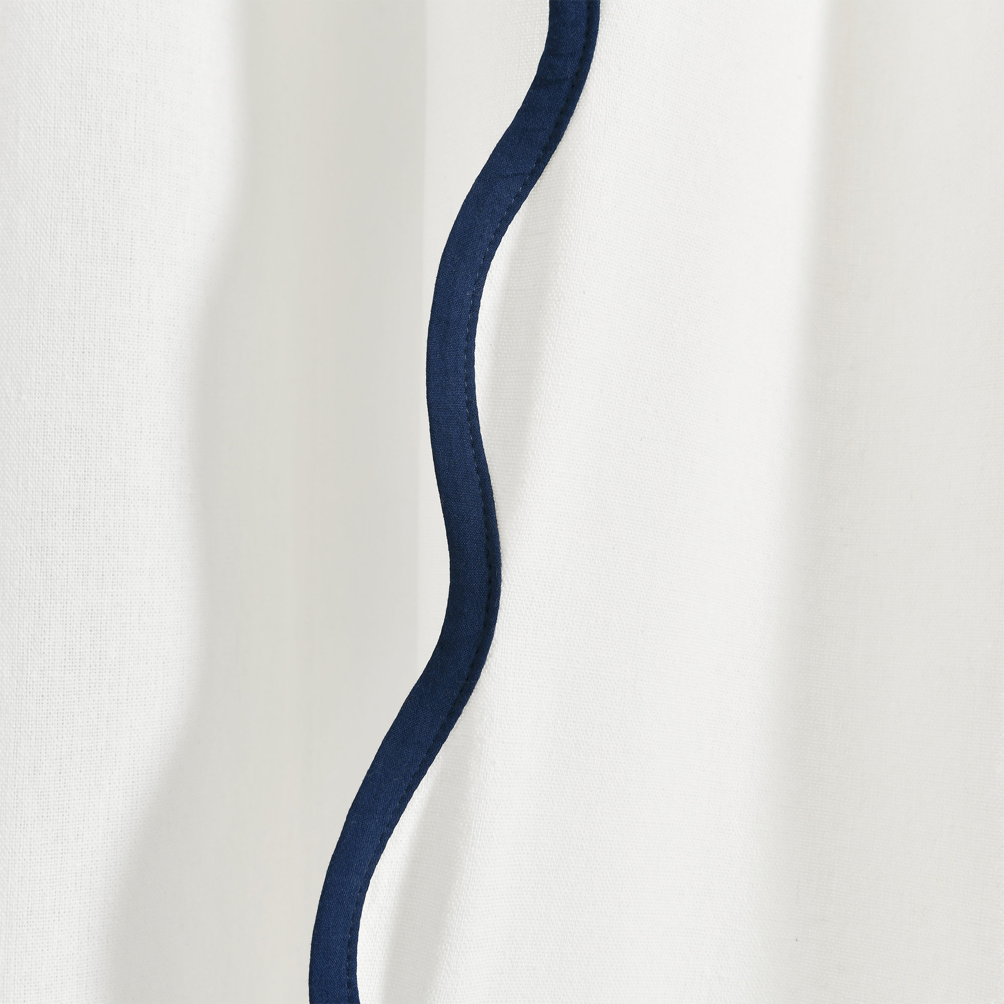Yolonda Semi Sheer Cotton Blend Curtain, 52'' W x 84'' L, Navy/White