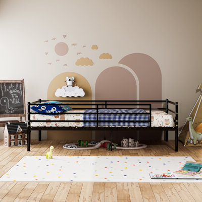 Cadre de lit entourant - Cadre de lit plateforme en métal classique avec des barres d'acier soutenant la base du matelas, un espace de rangement en dessous, aucun matelas à ressorts requis et un assemblage facile. Noir