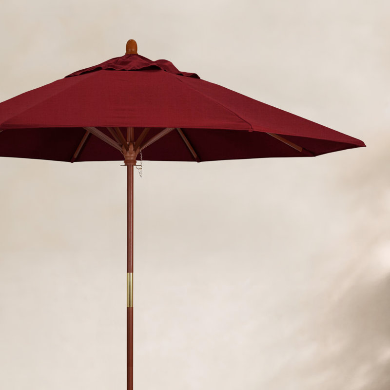 Parasol de marché octogonal 9 'x 9' Manford Austerio, Tissage uni Sunbrella® Spectrum rubis