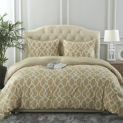 Kilsey Polyester Geometric Shapes Duvet Cover