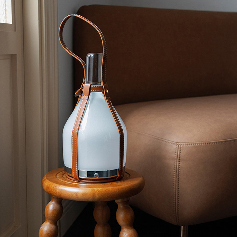 Petite lampe de table moderne en verre blanc avec abat-jour en verre pour le salon de la chambre à coucher, ampoule incluse