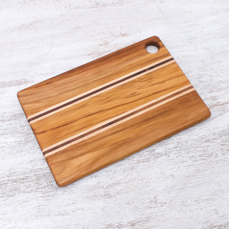 Planche à découper en bois