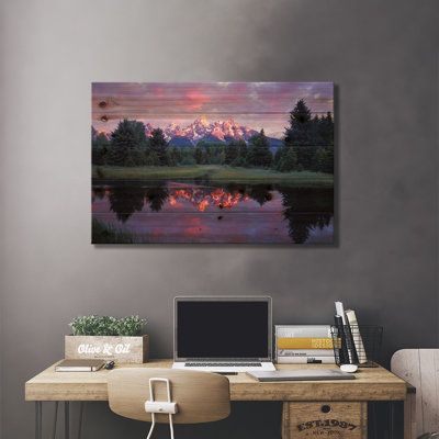 «Teton Range at Sunrise, Schwabacher Landing, Grand Teton National Park, Wyoming» par Tim Fitzharris, impression sur bois sans cadre