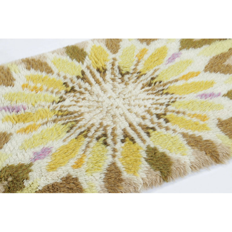 Vintage Swedish Rya Runner With Gold Sunflower Medallion Pattern -  Rug & Kilim