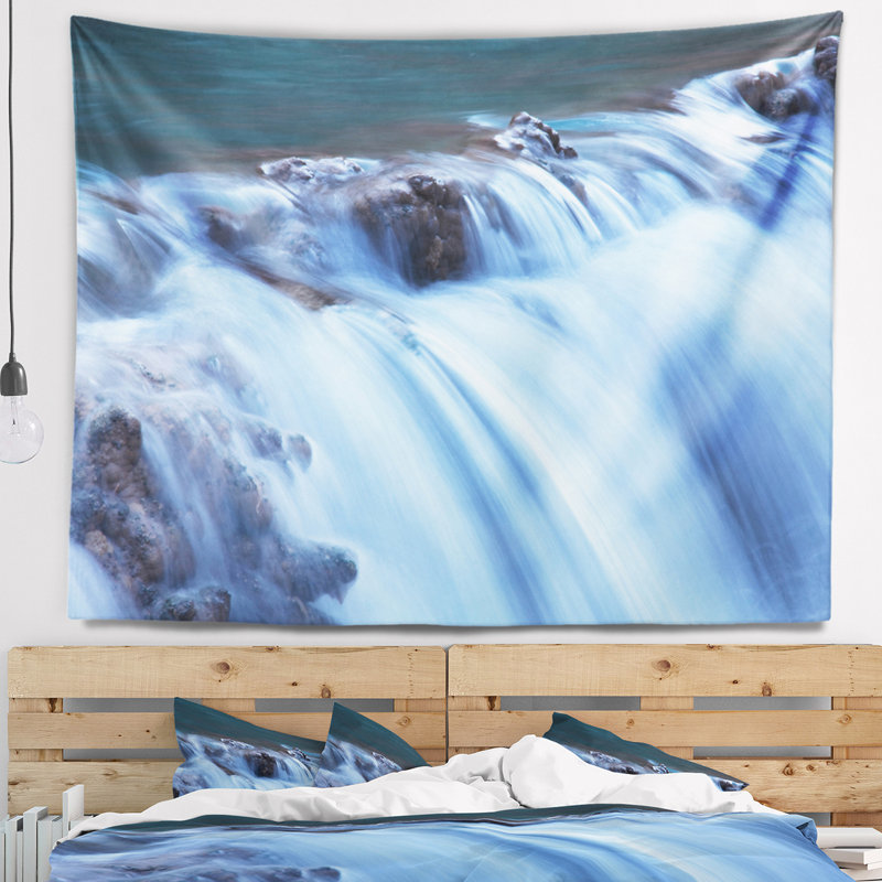 Tapisserie cascade d'eau bleue, H 32 po x l 39 po
