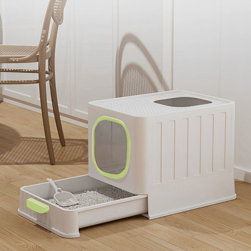 Polyethylene Plastic Enclosed Litter Box with Scoop, Green