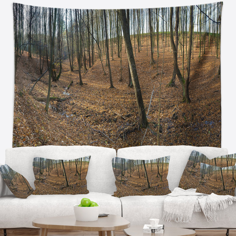 Tapisserie panoramique «Woods in Fall Forest», H 78 po x l 92 po