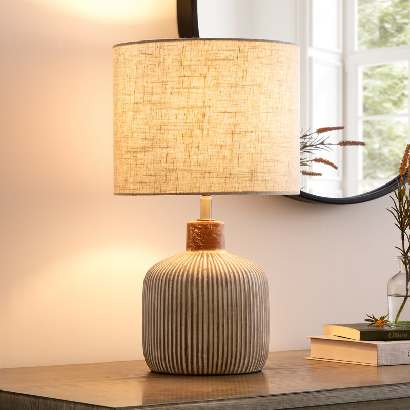 Cleofe Ceramic Table Lamp, Red