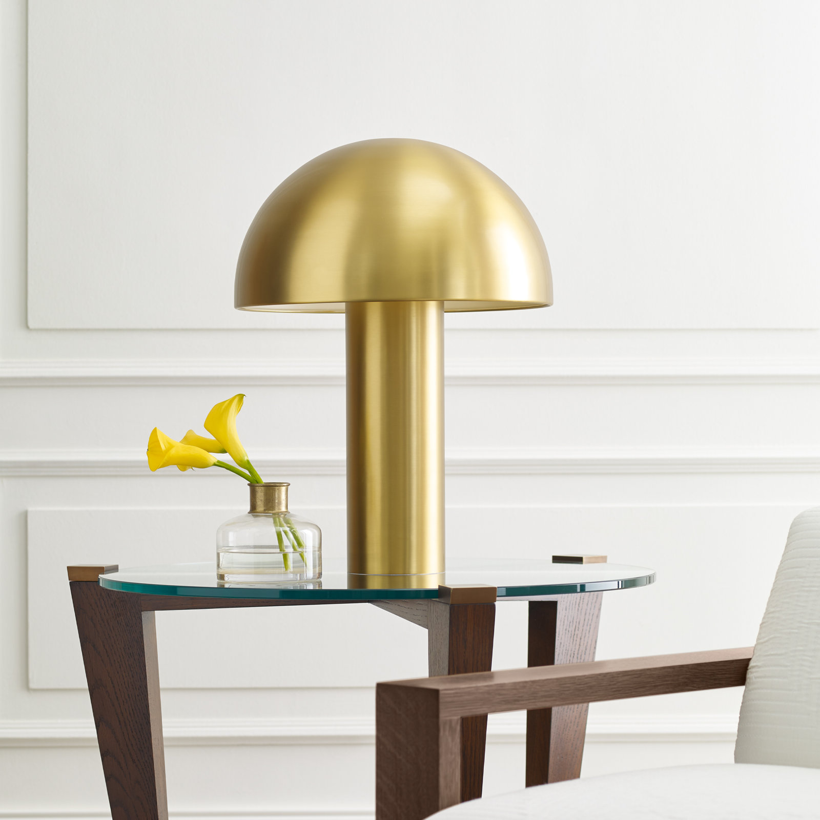 Cotra Metal Novelty Lamp, Gold