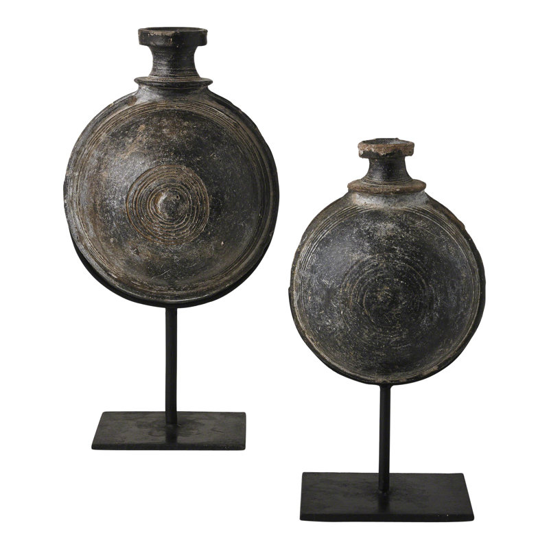Pot à eau Antique, H 17 po x l 8 po x P 8 po