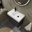 Meuble-lavabo mural flottant 24 po avec lavabo en céramique, armoire de rangement en bois et portes doubles pour salle de bain moderne