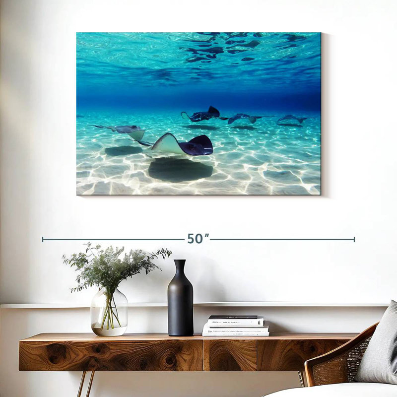 Crowle Grand Cayman Stingrays, 26" H x 39" W