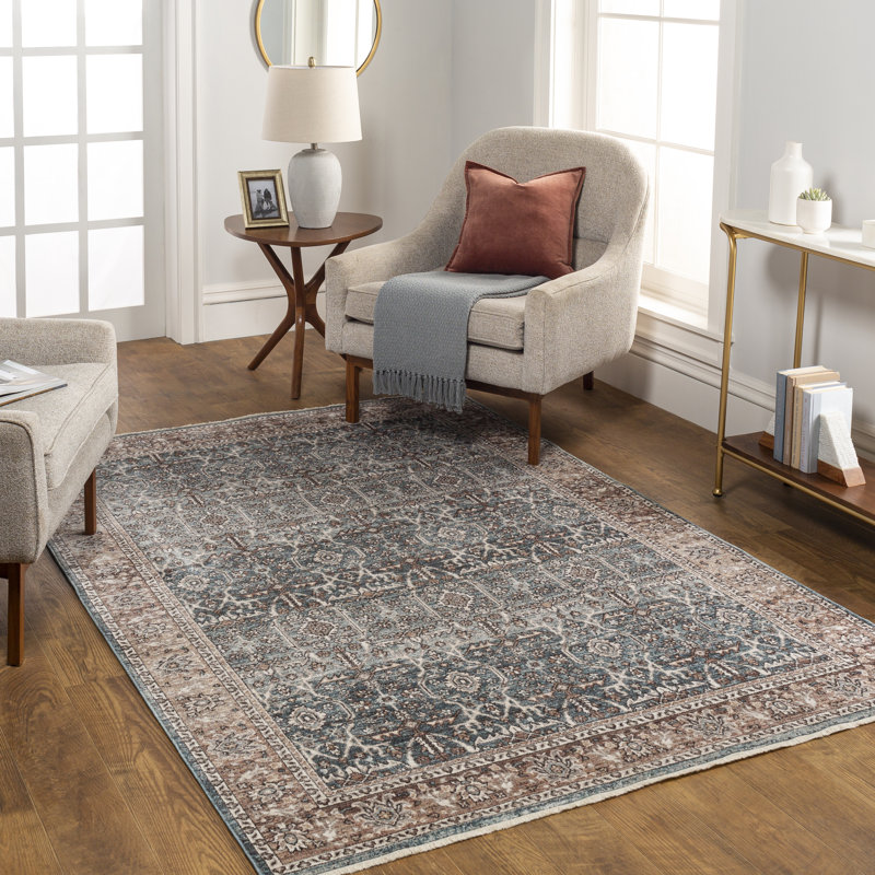 Everly Oriental Indoor Rug, Round 7'10"