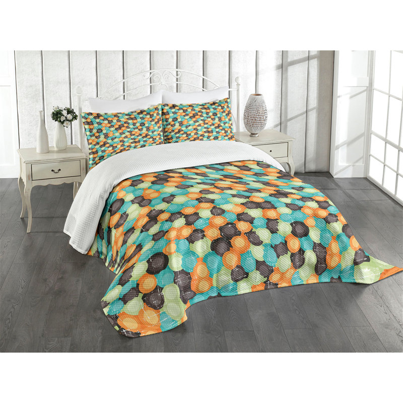 Ambesonne Geometric Bedspread Vibrant Toned Circles Multicolor, King Coverlet/Bedspread + 2 Pillow Shams