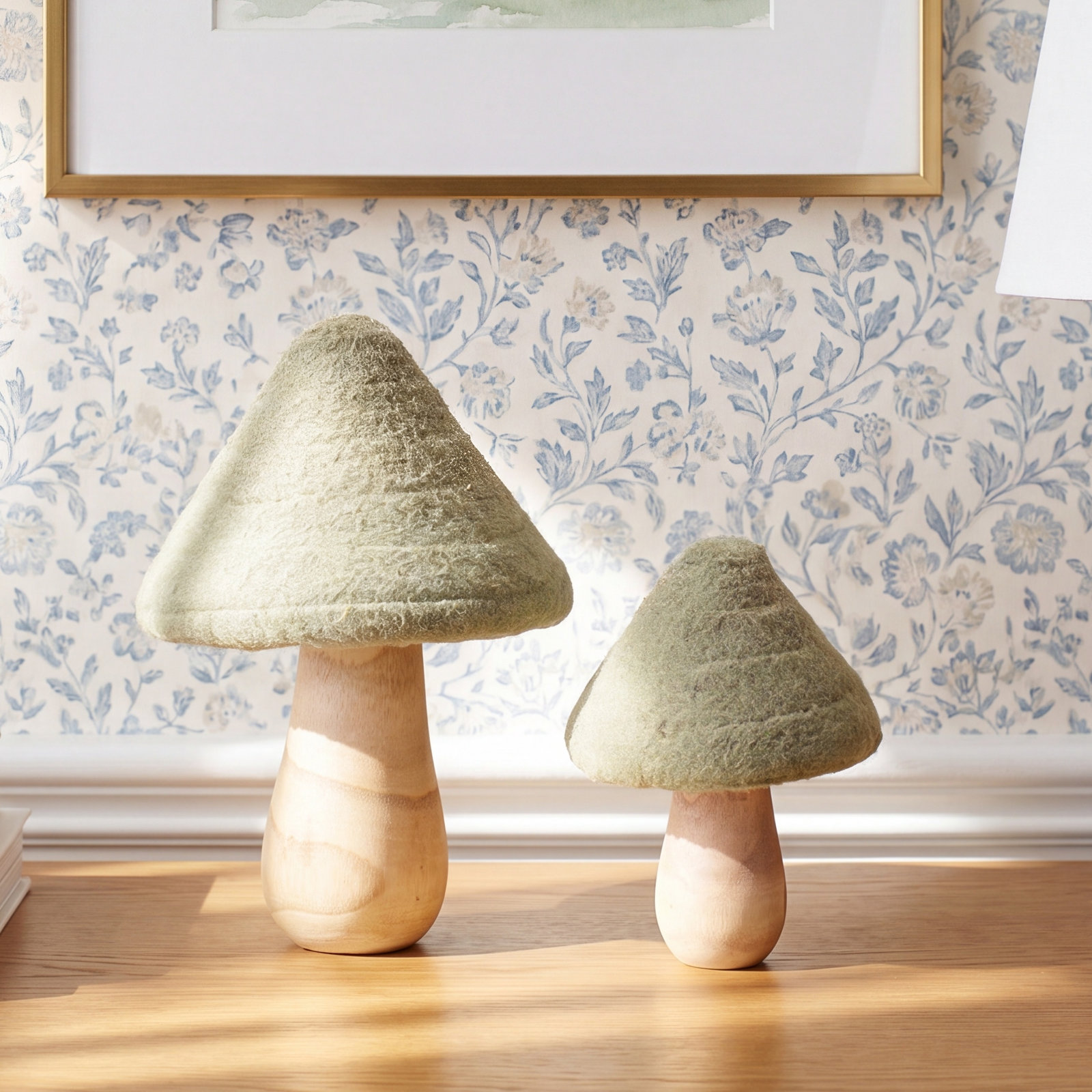 2-Piece Glittered Wool Mushroom Decor Set