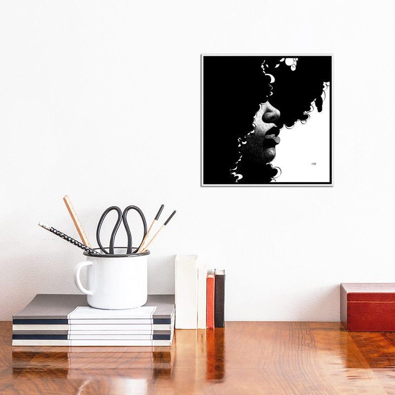 «Daughter of the Universe» par Ohab TBJ - impression d'art graphique, H 12 po x l 12 po, Impression encadrée, Blanc