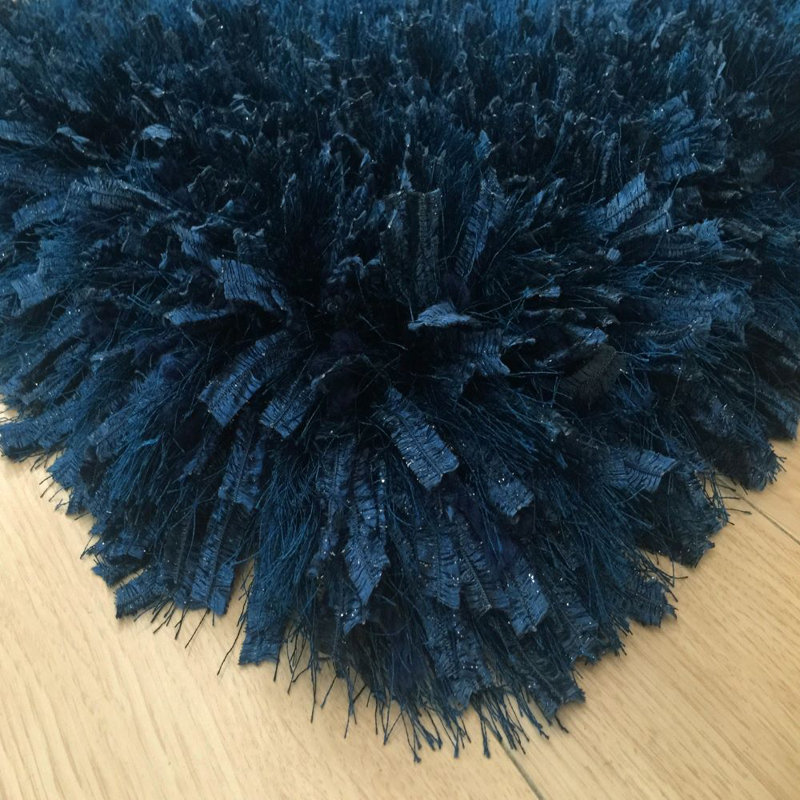 Tapis de zone bleu touffeté à la main vibrant Keturah