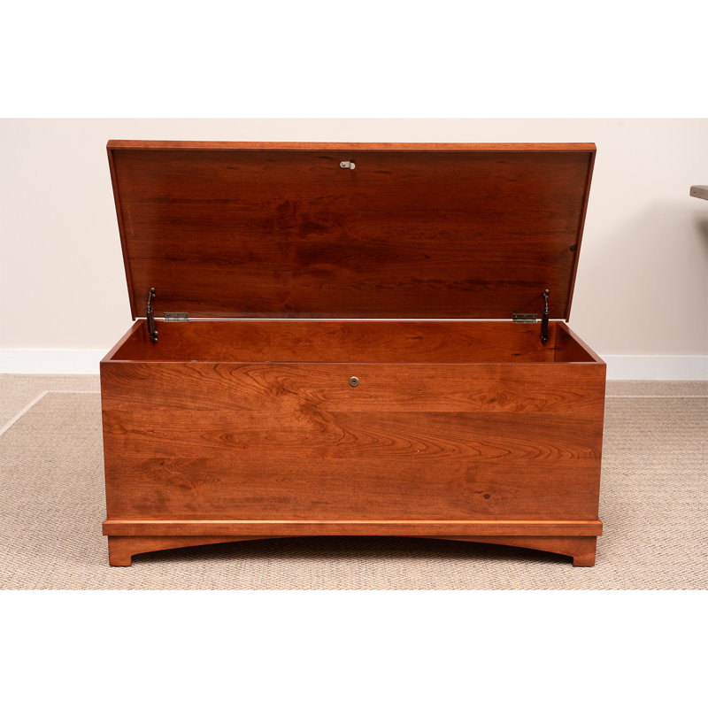 Whitley Rustic Cherry Cedar Hope Chest, 46", Rustic Cherry