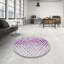 Tapis mauve/blanc à motifs-1082352483