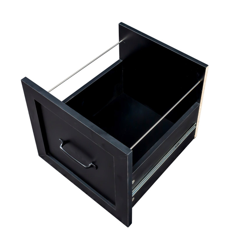 Bureau d'ordinateur à domicile avec huche