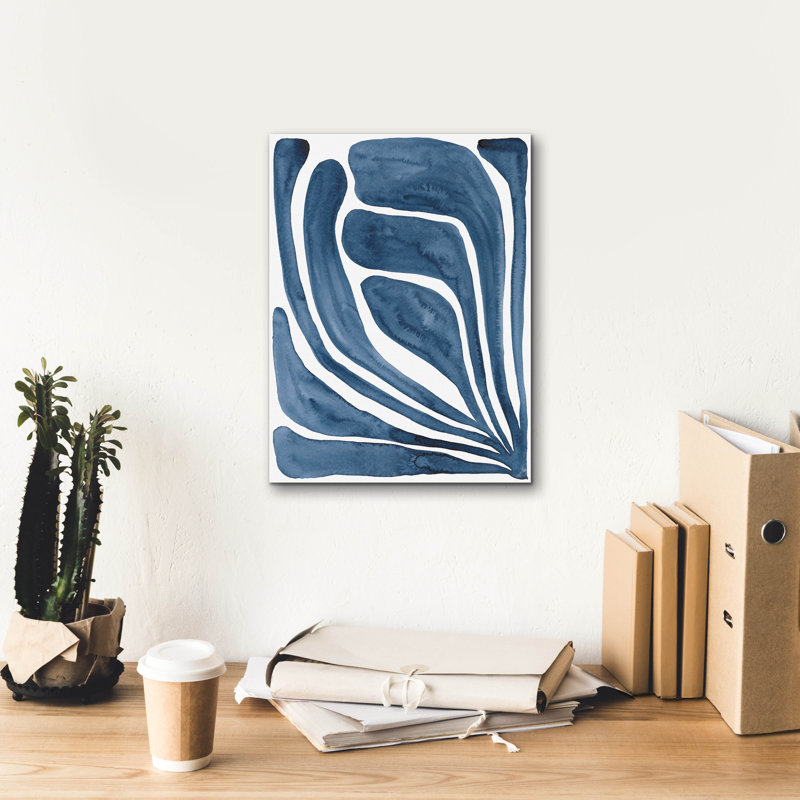 «Blue Stylized Leaf I» par Regina Moore, H 16 po x l 12 po x P 0,75 po