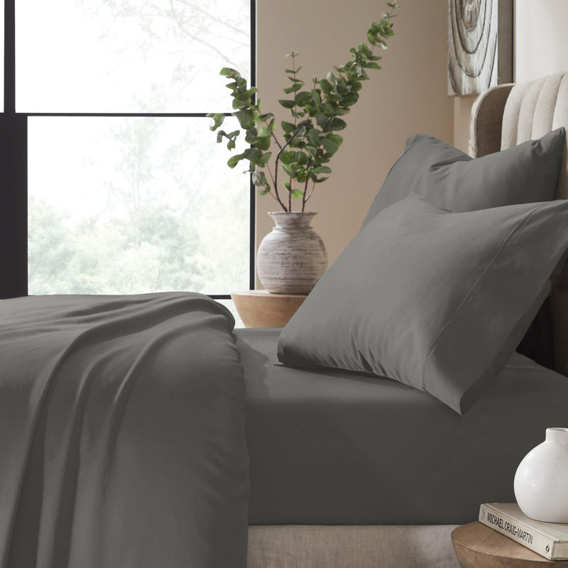 Ensemble de draps en coton uni 700 fils Pavo, Gris anthracite, Ensemble de draps pour grand lit avec 2 taies d'or