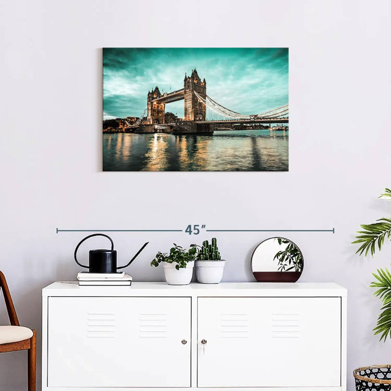 Nicci London Bridge Nightfall, H 20 po x l 30 po