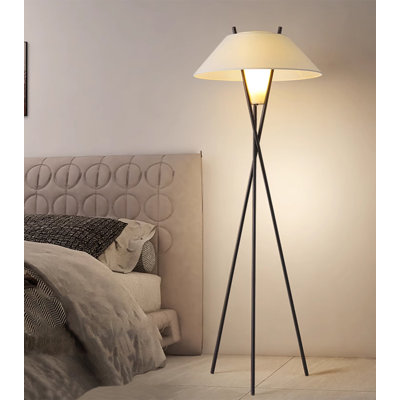 Luminaire trépied à abat-jour en tissu