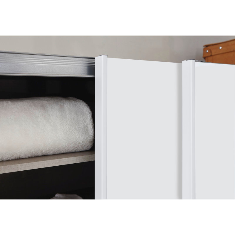 Quito 3 Door Manufactured Wood Wardrobe, Classic