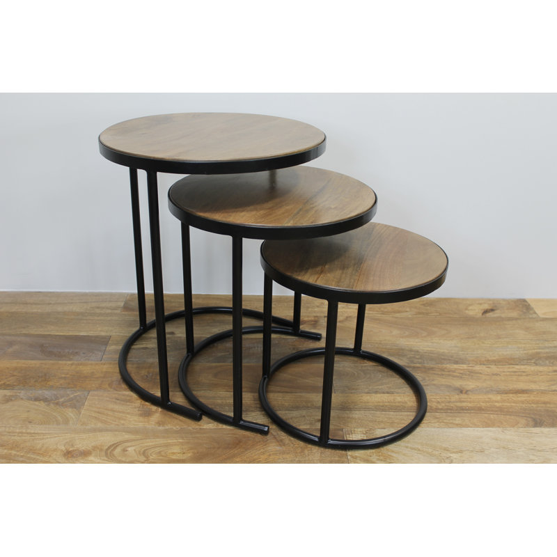 Ensemble de tables gigognes Urban Hardwood Furniture