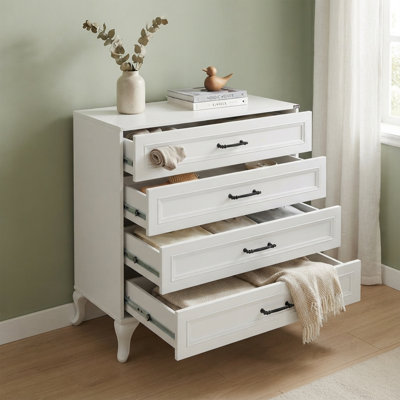 Commode traditionnelle à 4 tiroirs avec façades moulées élégantes