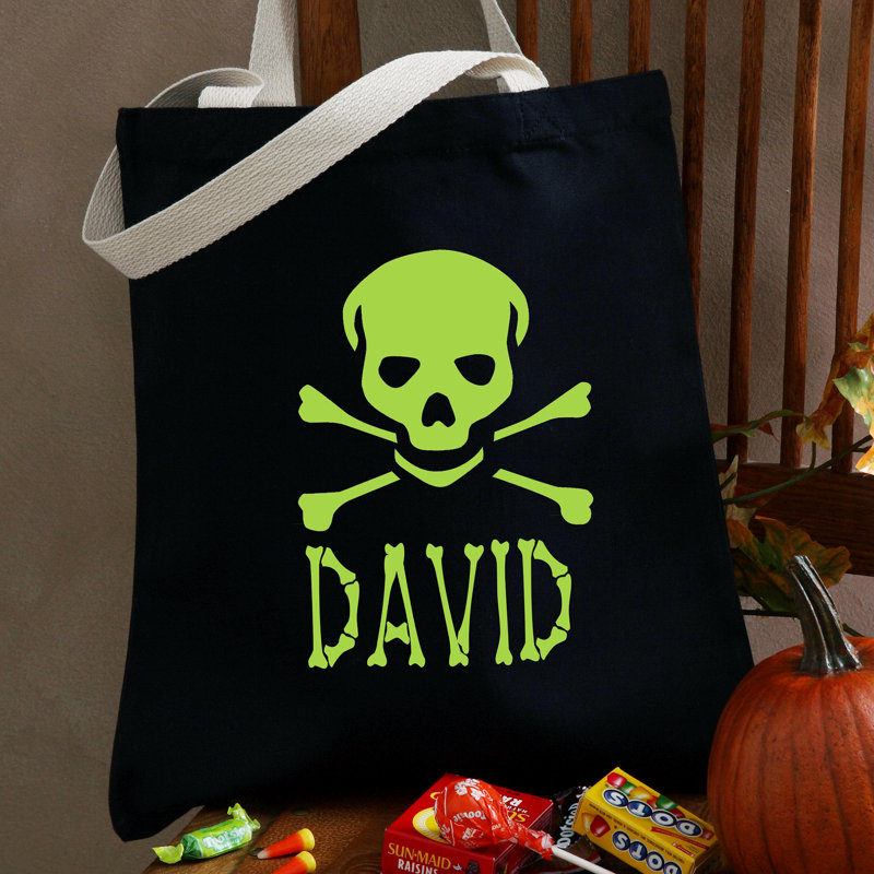 Glow-in-The-Dark Skull Treat Bag, Yes