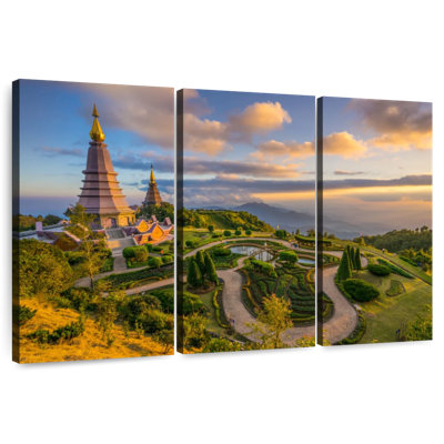 Nicci Pagodas On Doi Inthanon