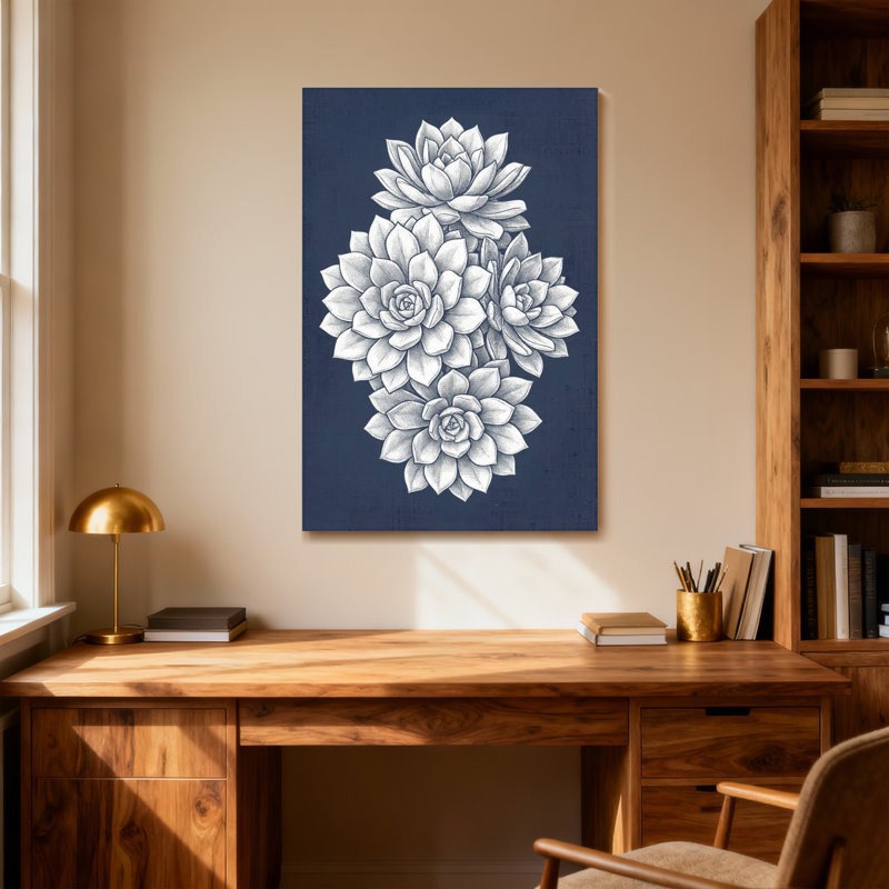 Arrangement floral de plantes et fleurs sur fond bleu marine, H 48 po x l 32 po