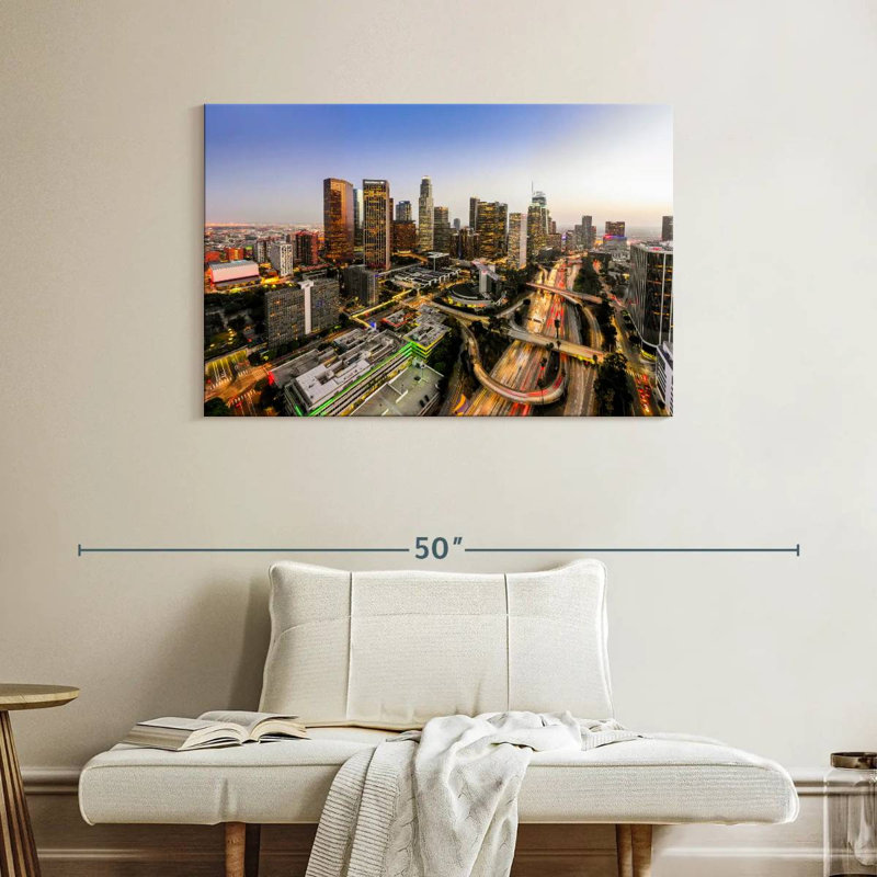 Sireci Los Angeles Bustle, 26" H x 39" W