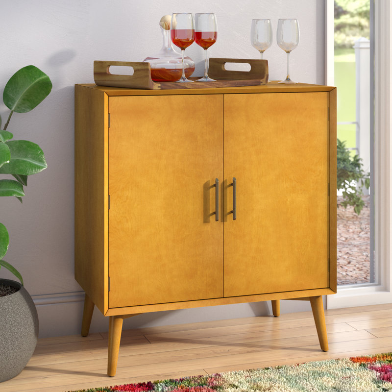 O'Reilly 31.75'' Bar Cabinet, Acorn