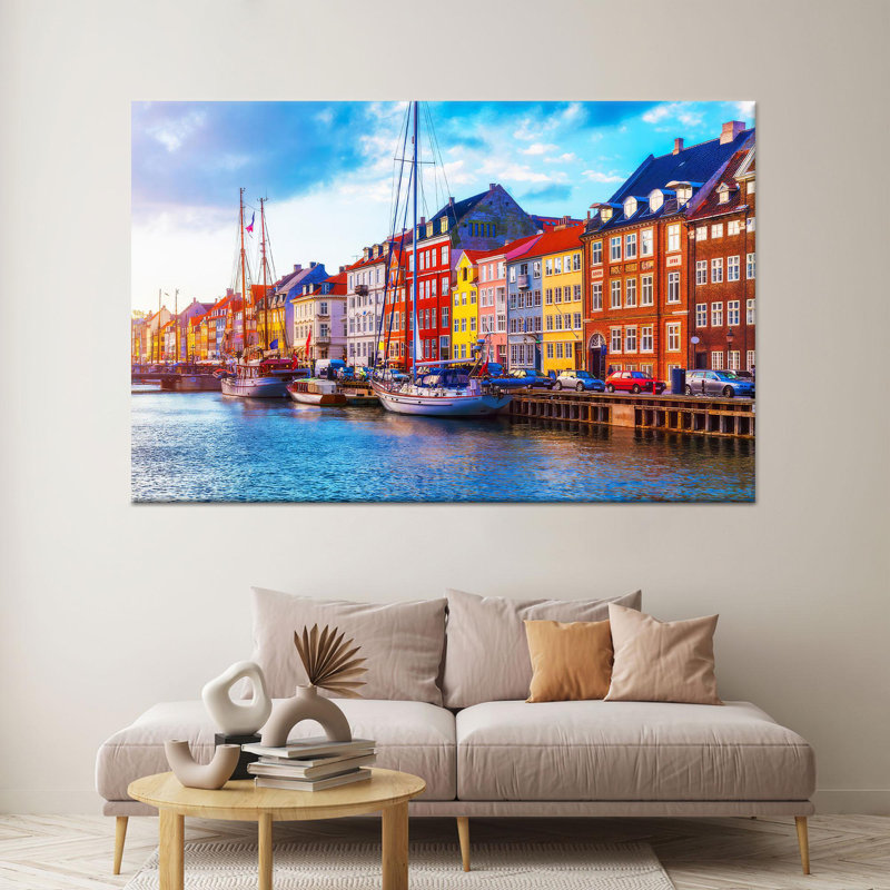 Toile imprimée: art mural en verre de Copenhague - conception danoise éclatante, 1P, 31,6 po H x 43,4 po l