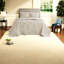 Ensemble de literie chic en microfibre crème, réversible et hypoallergénique pour le confort de la maison